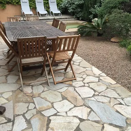 Les Cats Villa Lecci