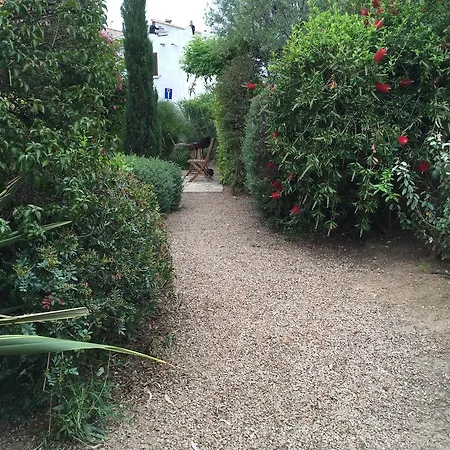 Les Cats Villa